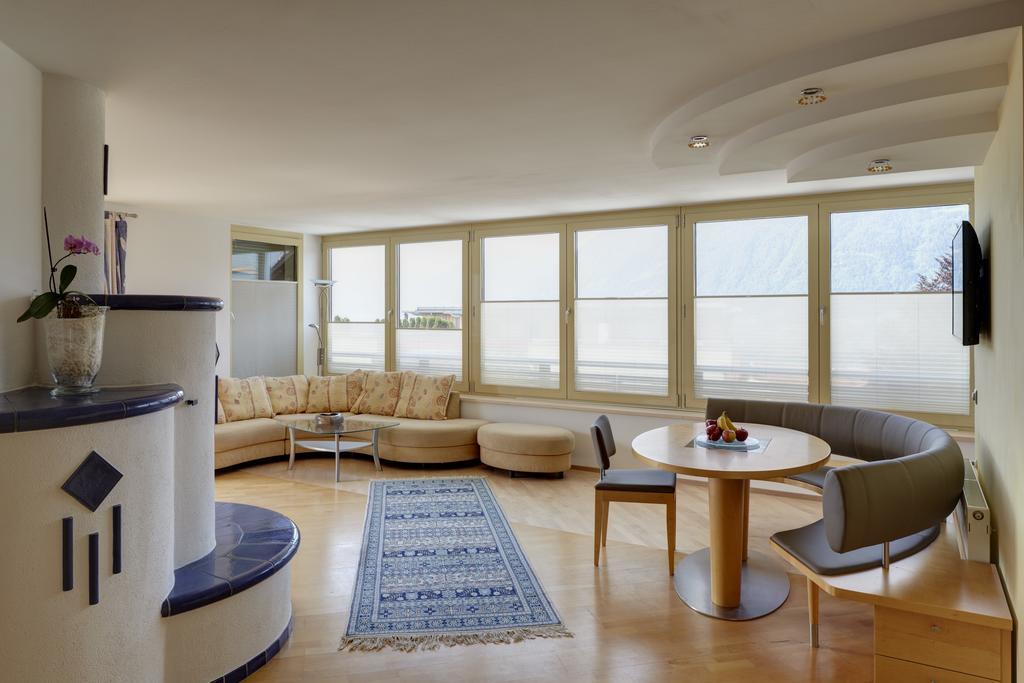 Residence Ladurn تيرولو الغرفة الصورة